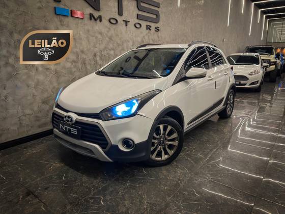 HYUNDAI HB20X 1.6 16V STYLE FLEX 4P MANUAL
